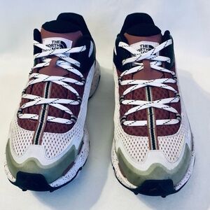 THE NORTH FACE VECTIV TARAVAL Hiking Shoes